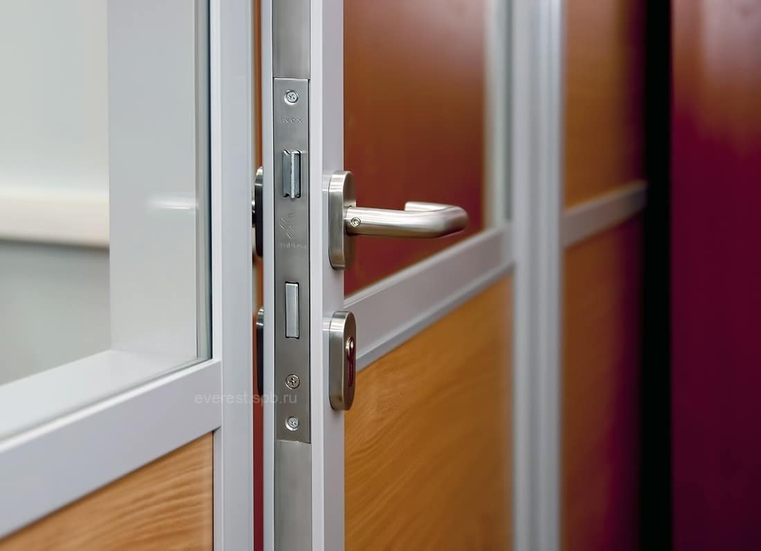 Изображение к товару Алюминиевые входные двери